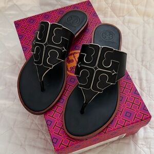 Tory Burch Black and Cream Sandals Size 7